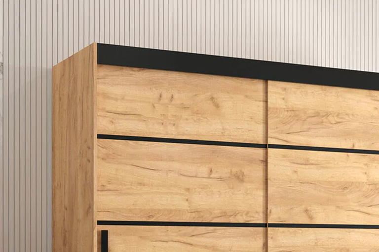 Aufgeklebte Dekorationen